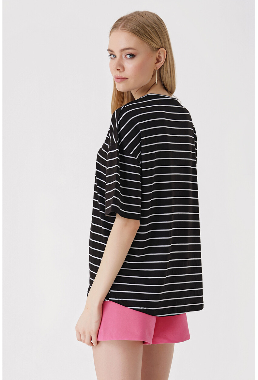 4307 Striped Oversized T-Shirt