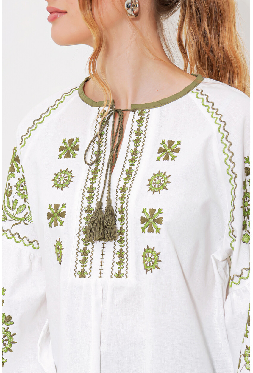 Womens Embroidered Linen Blouse 902