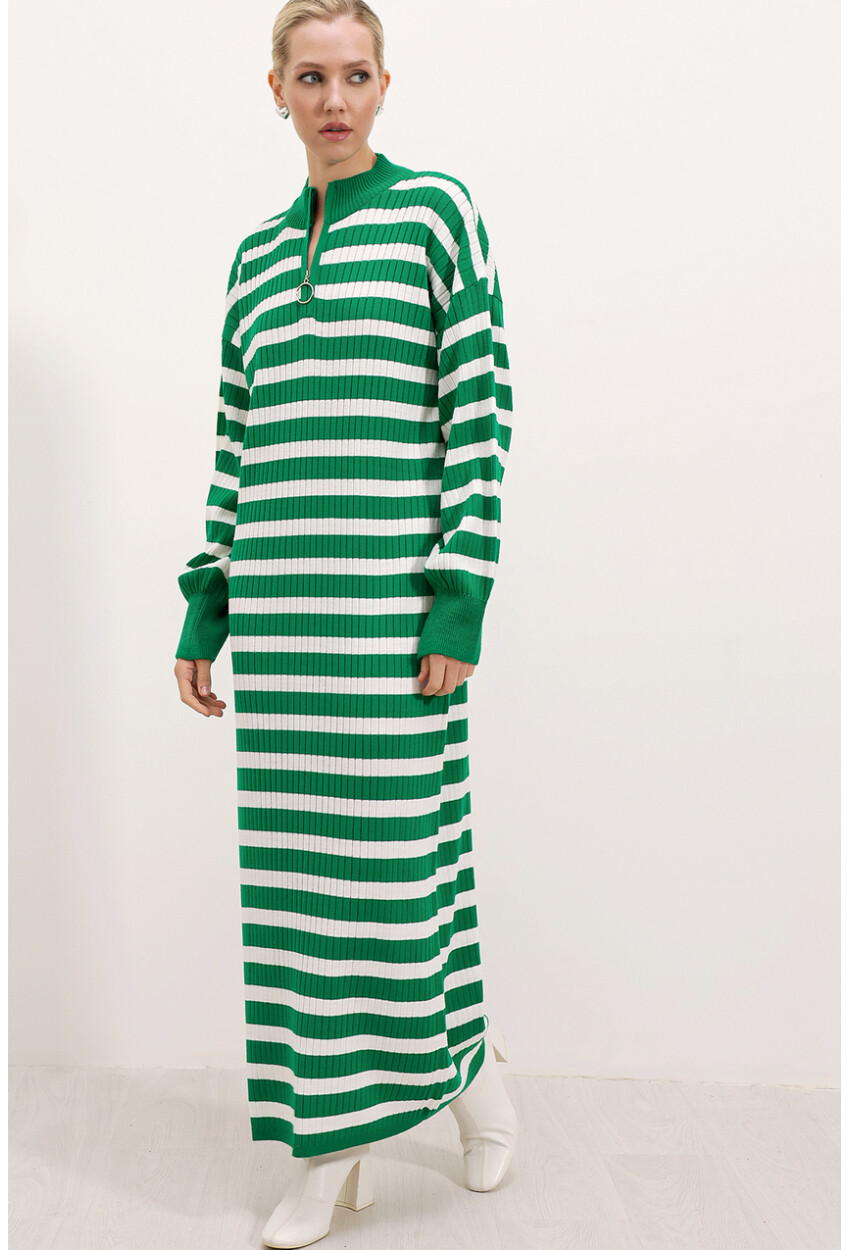 15839 Full-Length Knit Dress