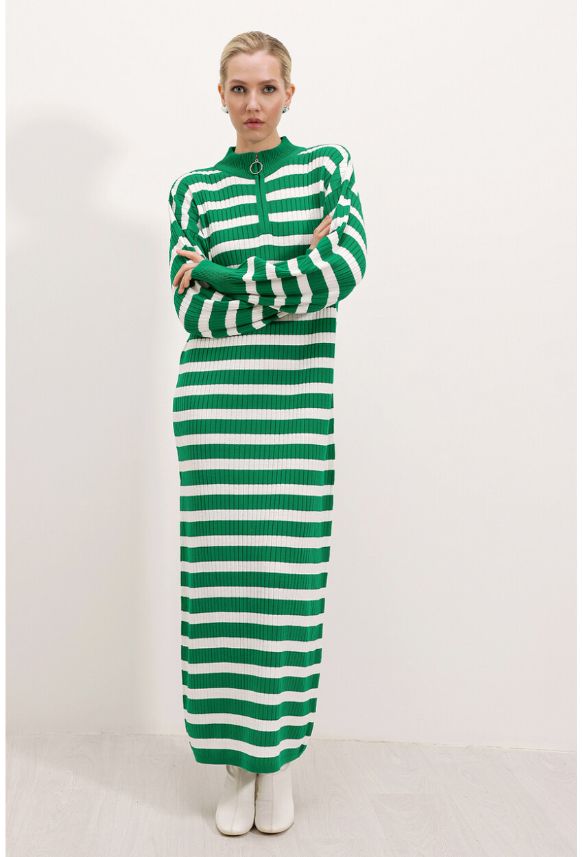 15839 Full-Length Knit Dress