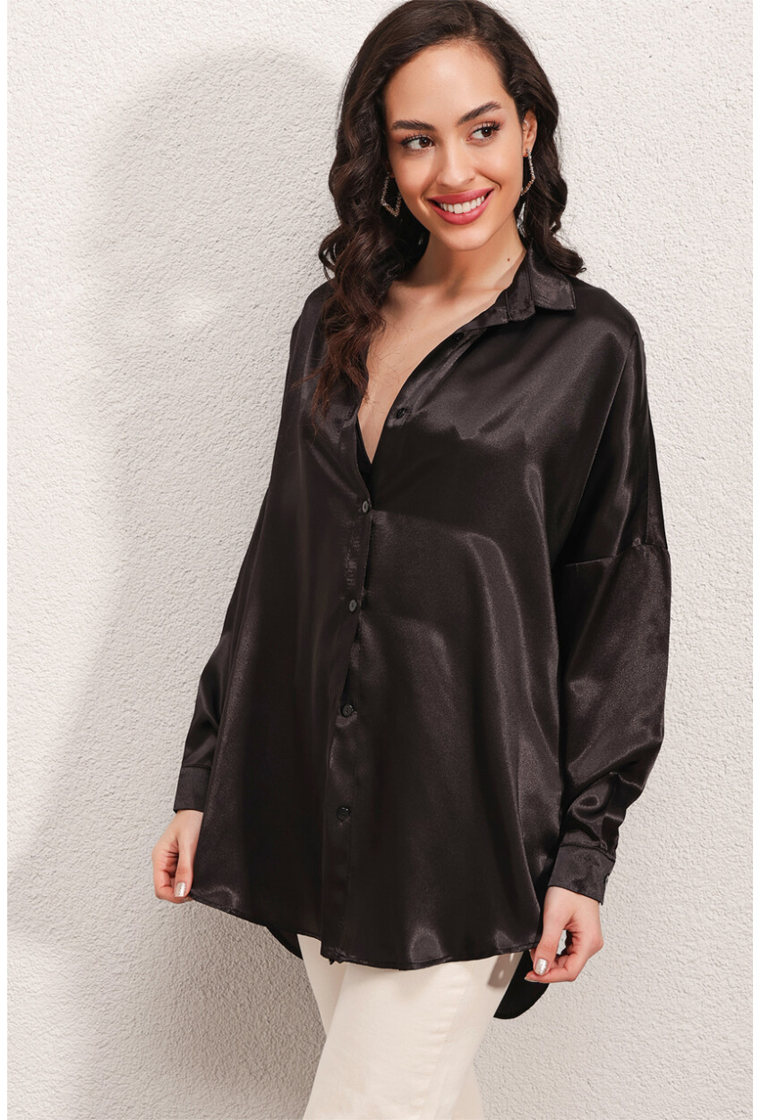 3985 Oversized Satin Shirt