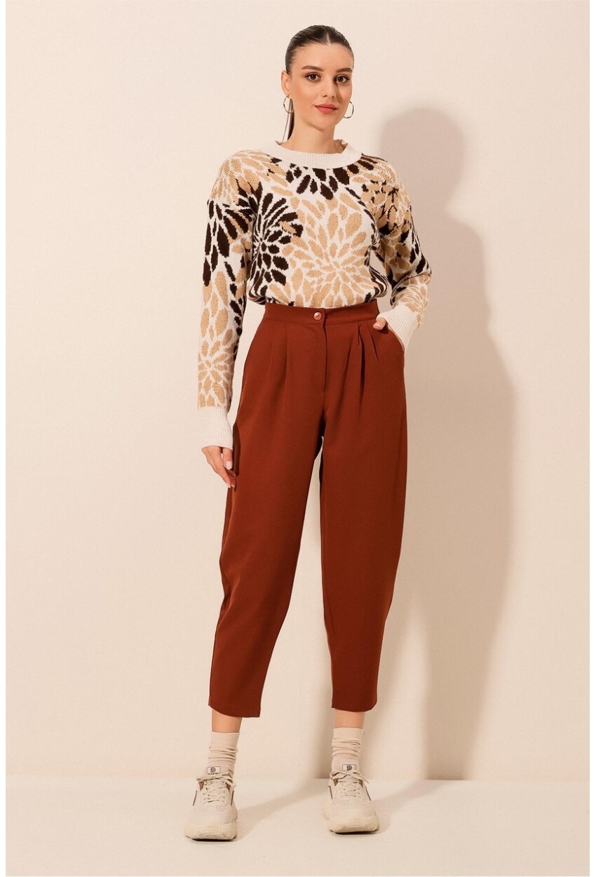 6585 Fabric Carrot Pants