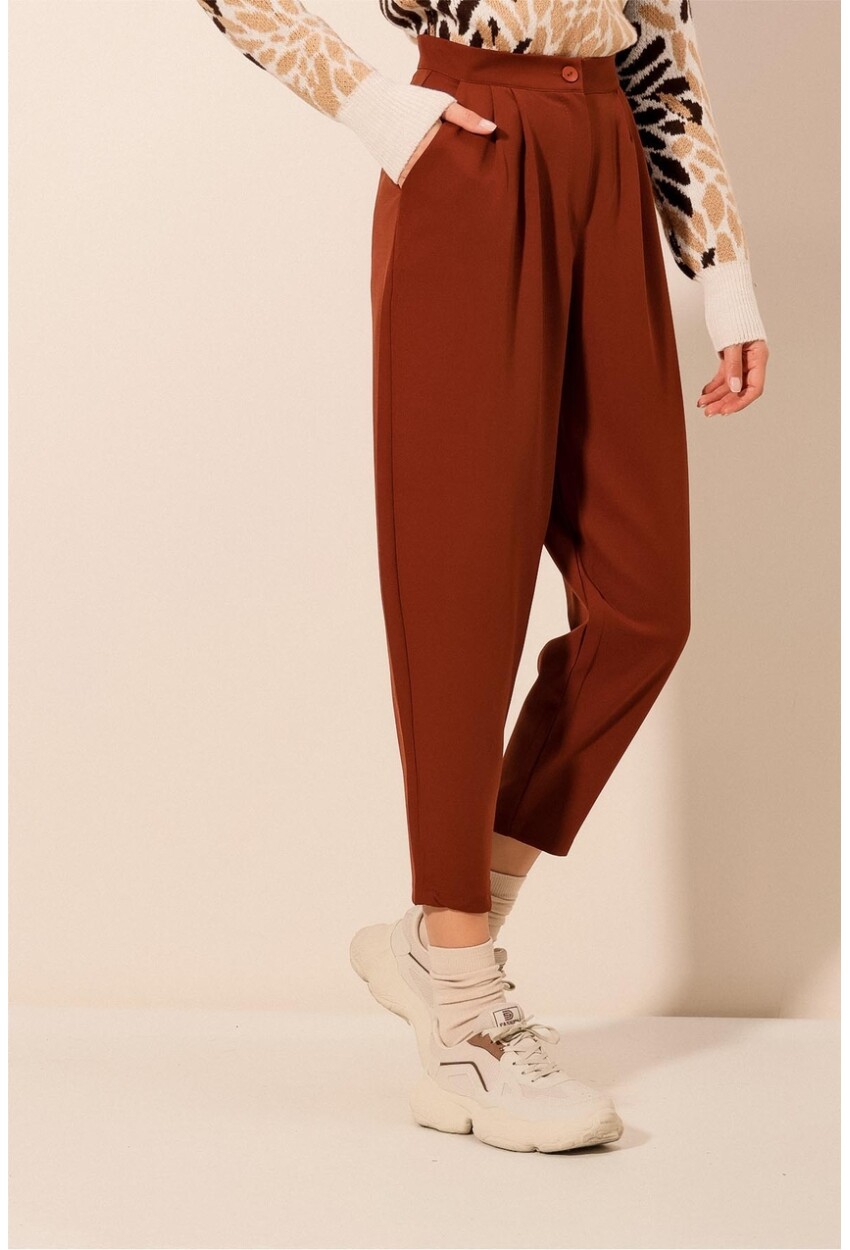 6585 Fabric Carrot Pants