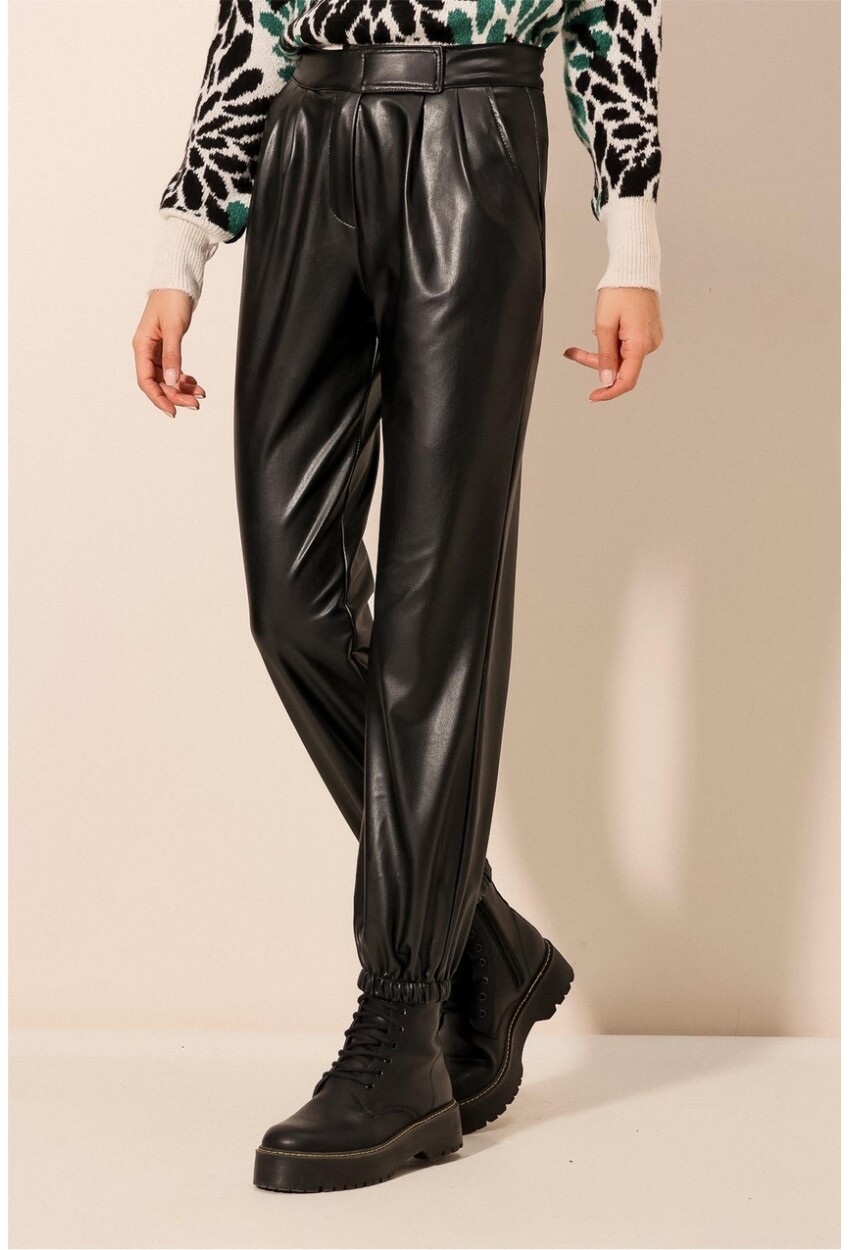 6623 Faux Leather Pants