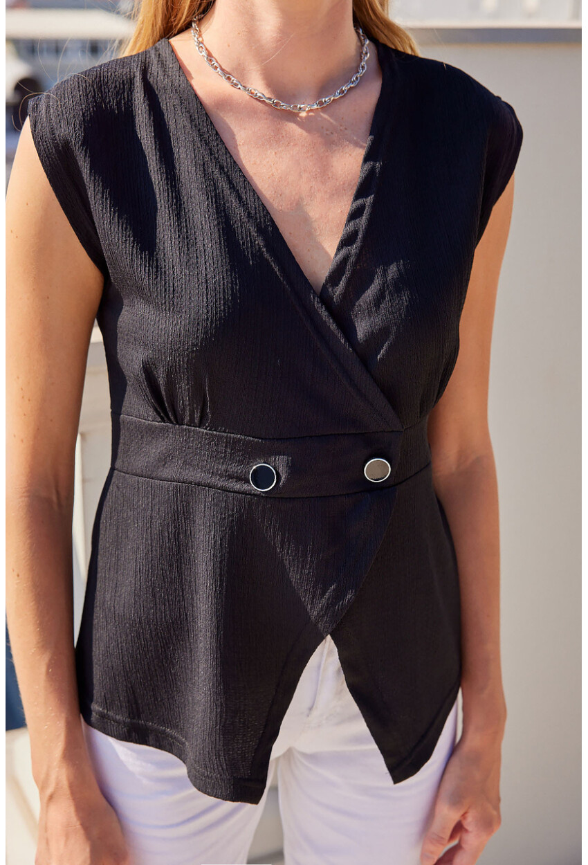 916 Knit Vest With Button Detail