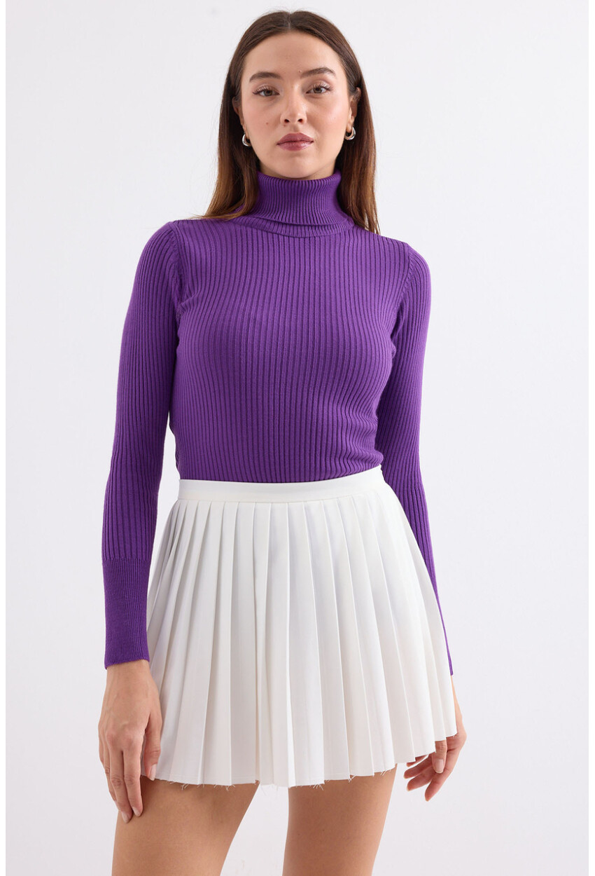 10311 Turtleneck Knit Sweater