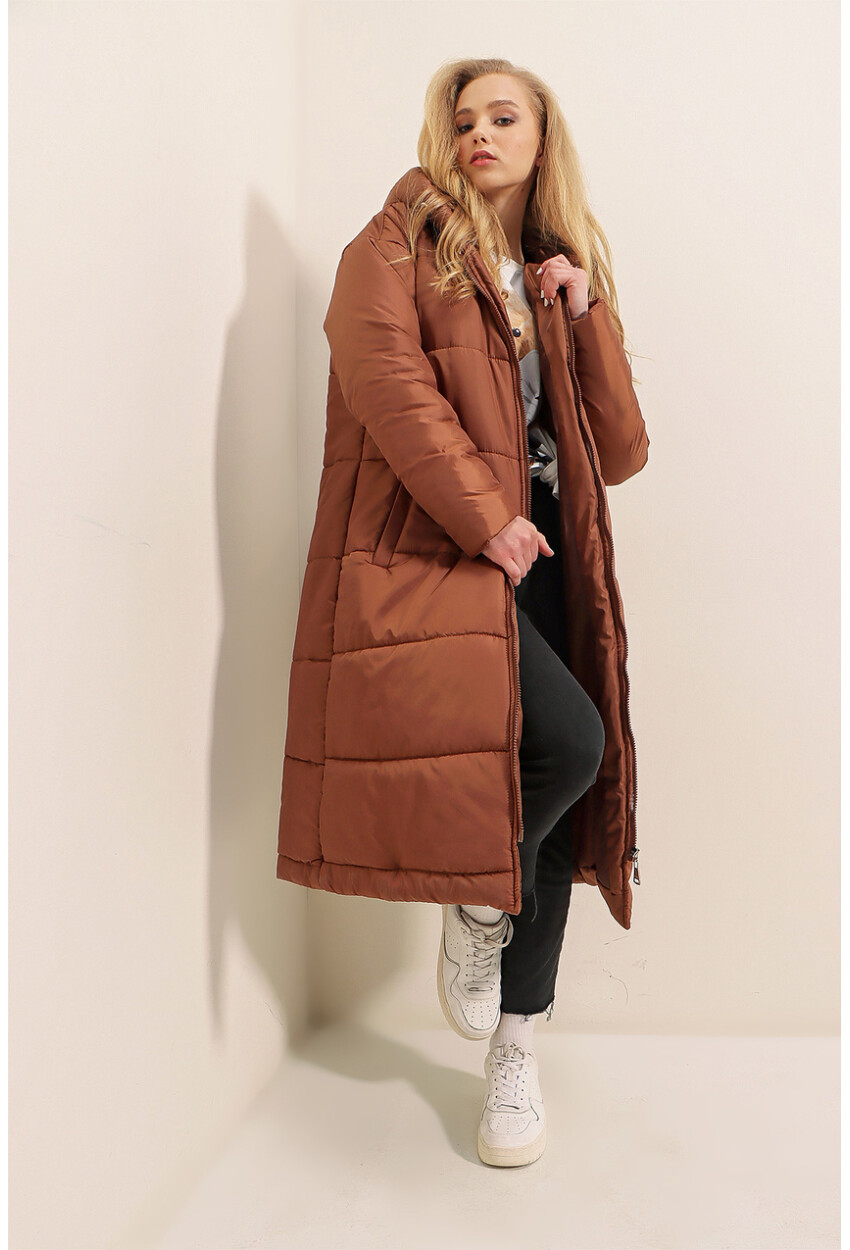 5120 Long Hooded Puffer Coat