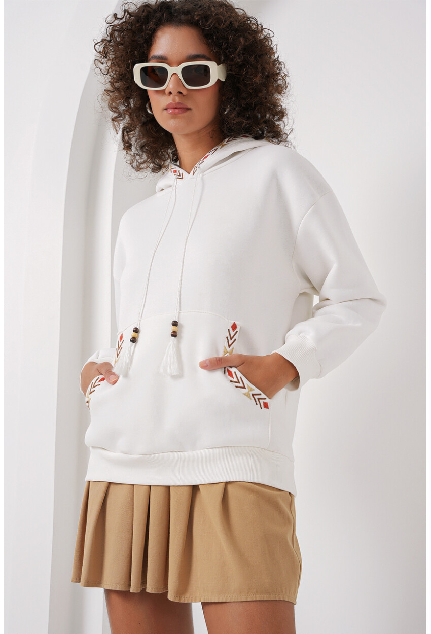 55443 Nakışlı Oversize Sweatshirt