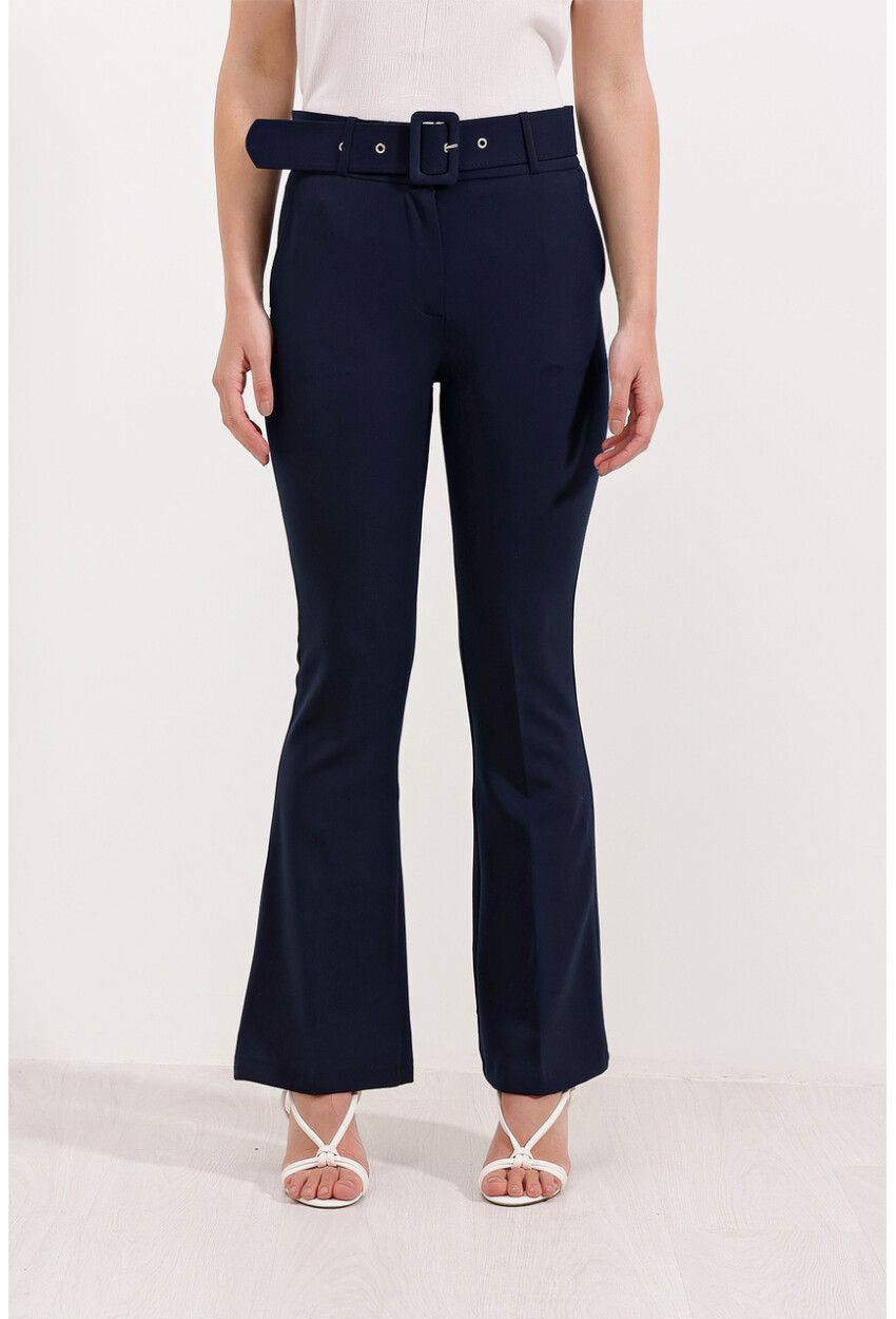 6649 Flared Belted Pants