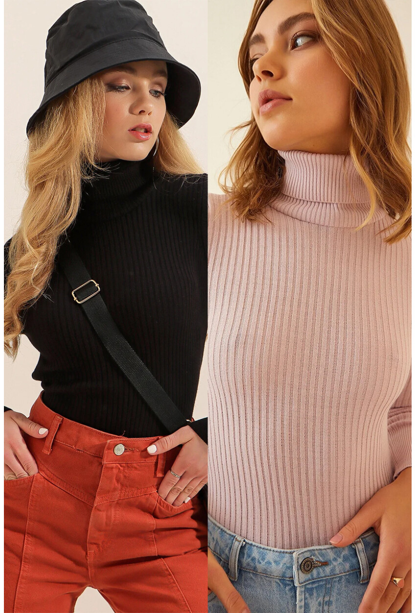 10311 Turtleneck Knit Sweater