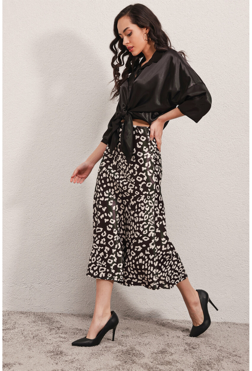 15806 Satin Skirt