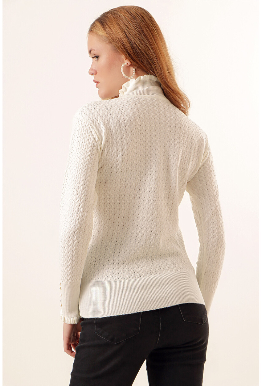 15786 Turtleneck Sweater With Buttons