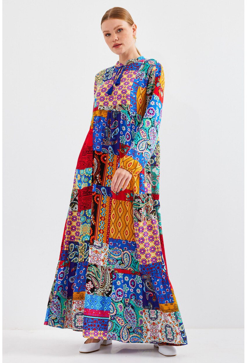 1627 Hijab Dress With Lace-Up Collar