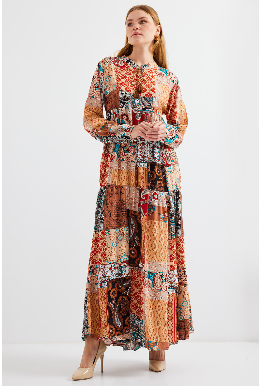 1627 Hijab Dress With Lace-Up Collar