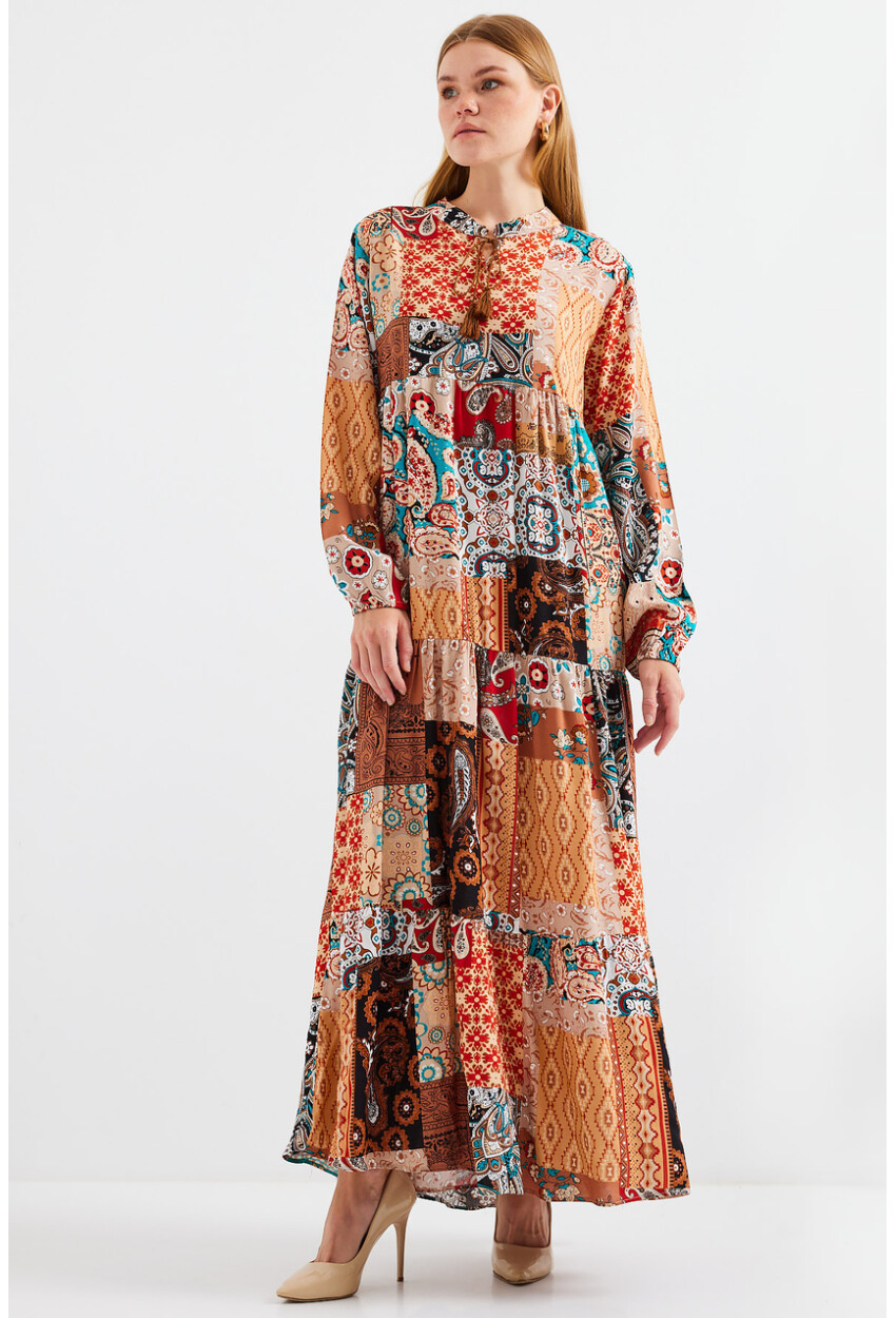 1627 Hijab Dress With Lace-Up Collar