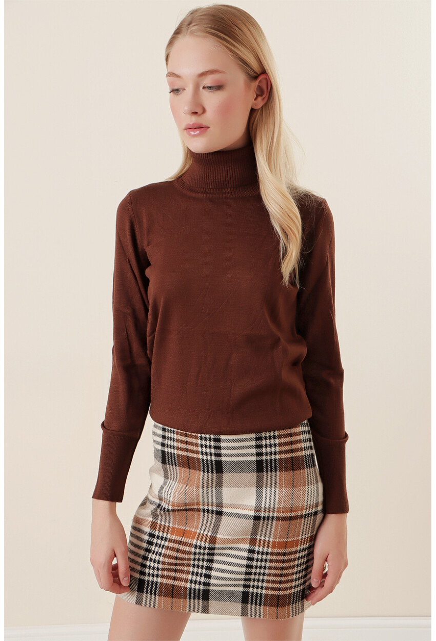 15747 Turtleneck Knit Sweater