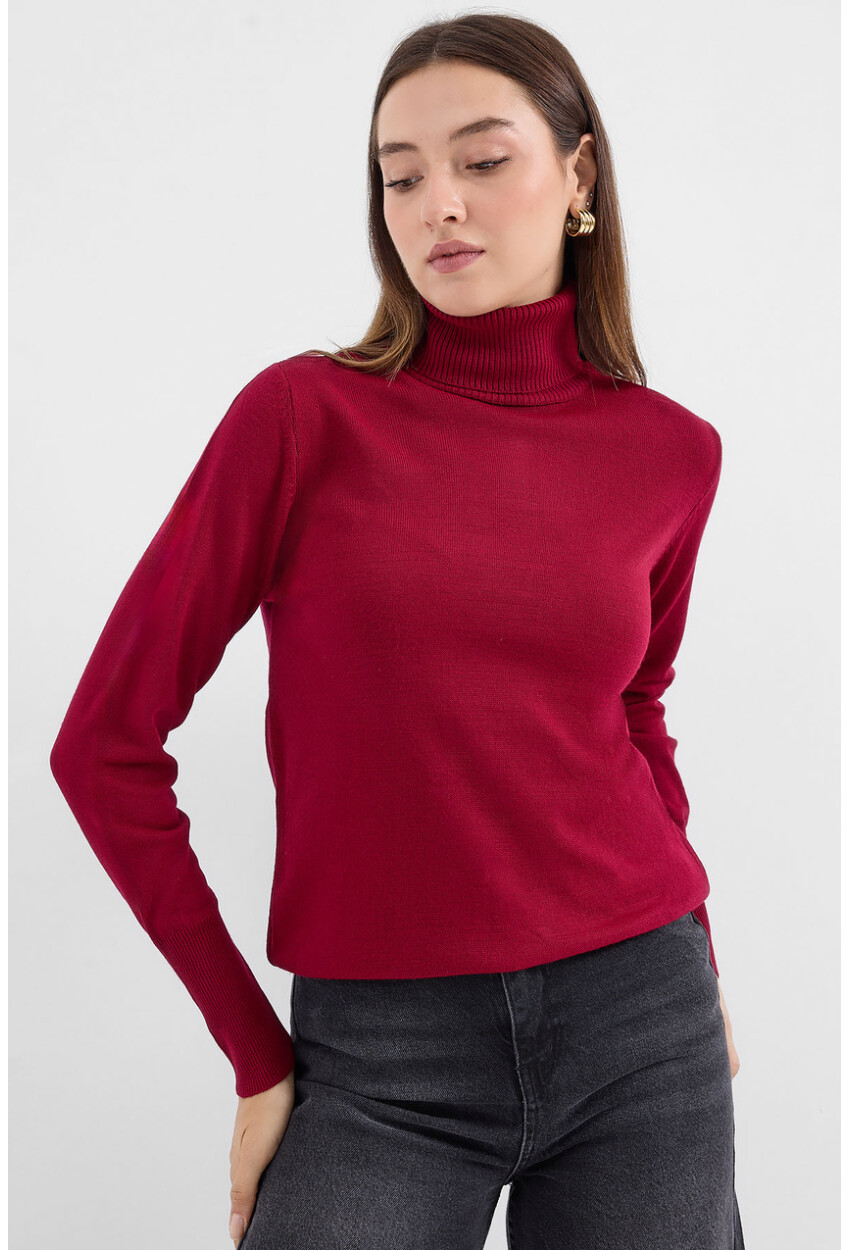 15747 Turtleneck Knit Sweater