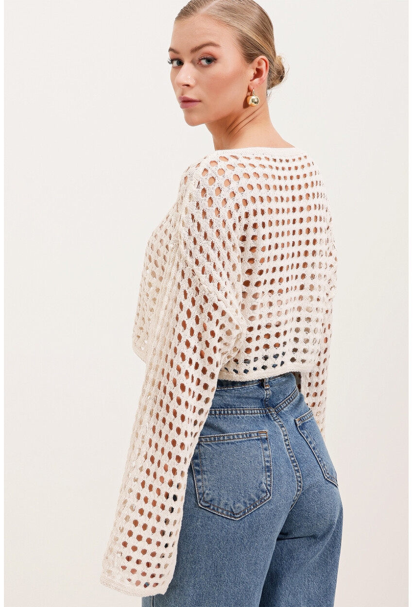15850 Openwork Oversized Sweater