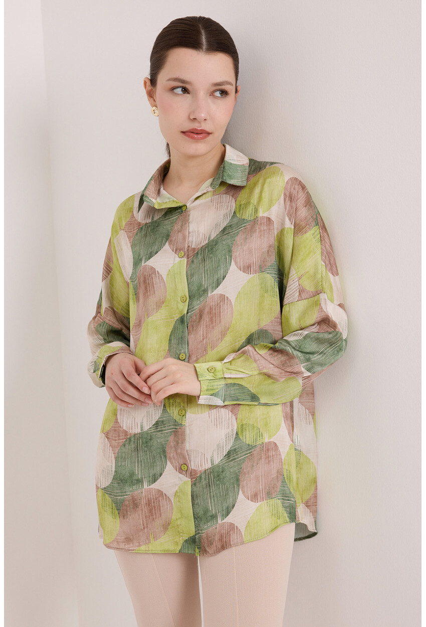 3985 Oversized Satin Shirt