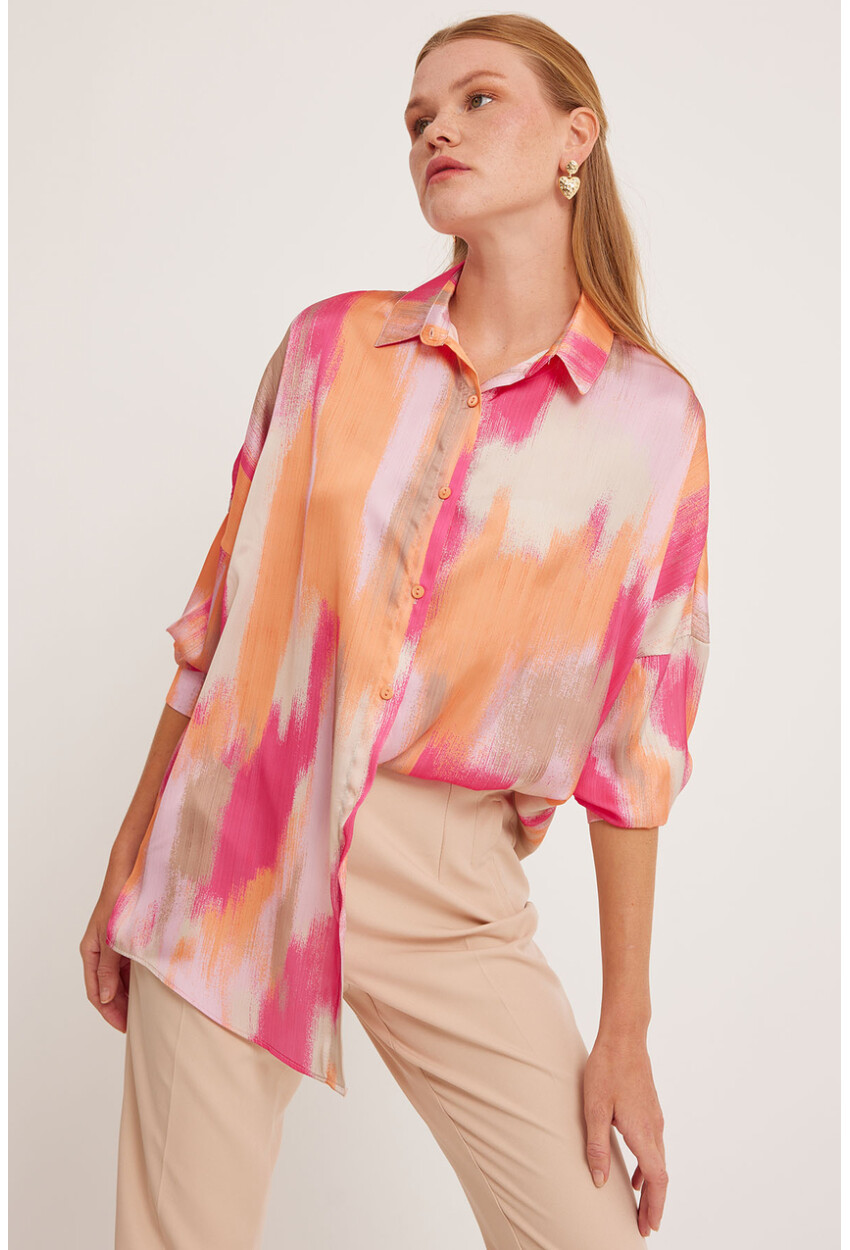 3985 Oversized Satin Shirt