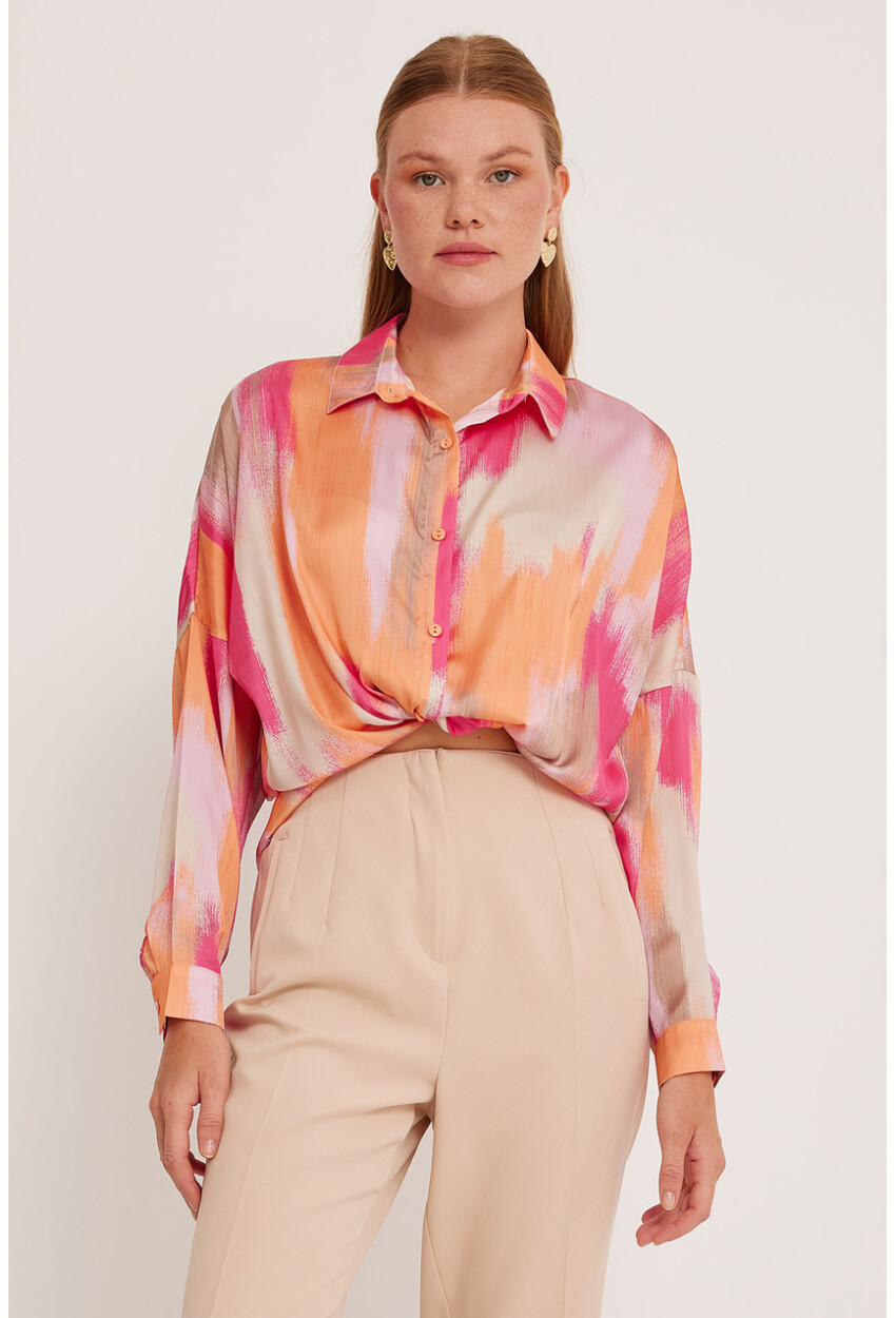 3985 Oversized Satin Shirt