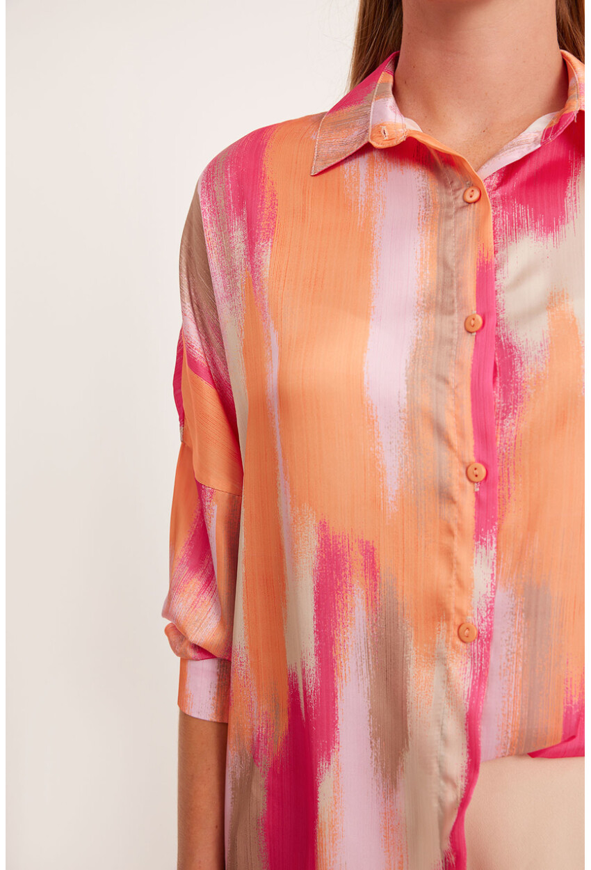 3985 Oversized Satin Shirt