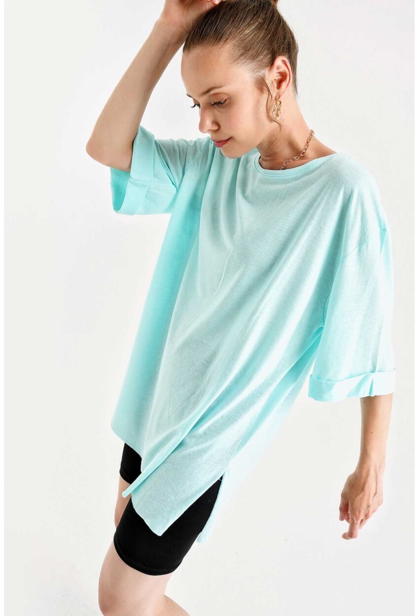 4123 Yırtmaçlı Oversize Tişört
