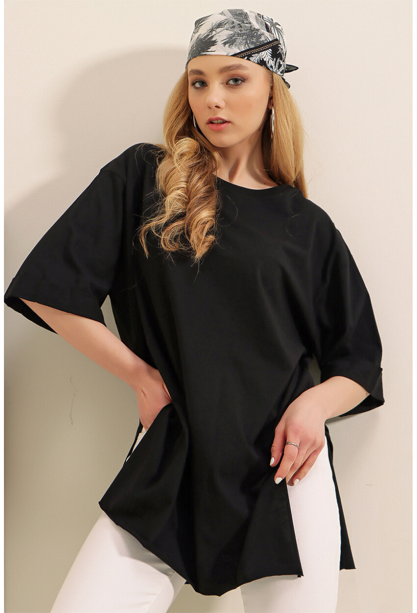 4123 Slit Oversized T-Shirt