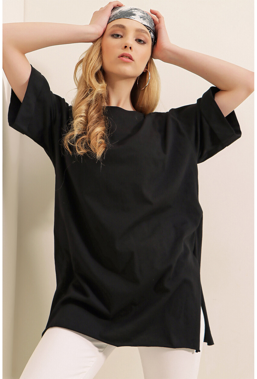 4123 Slit Oversized T-Shirt