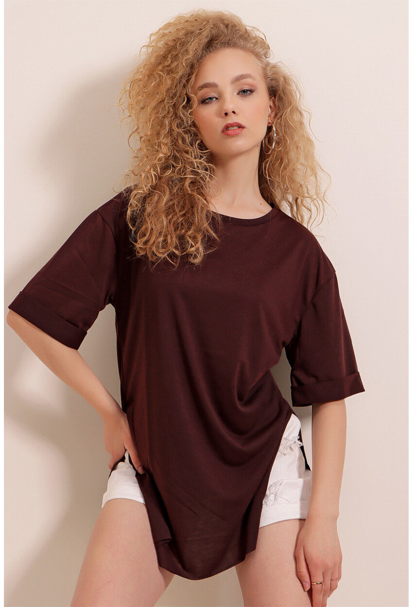 4123 Slit Oversized T-Shirt