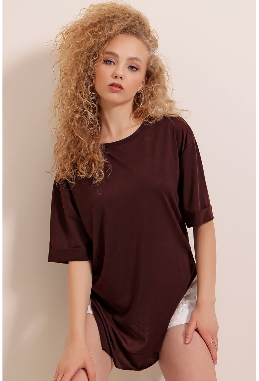 4123 Slit Oversized T-Shirt