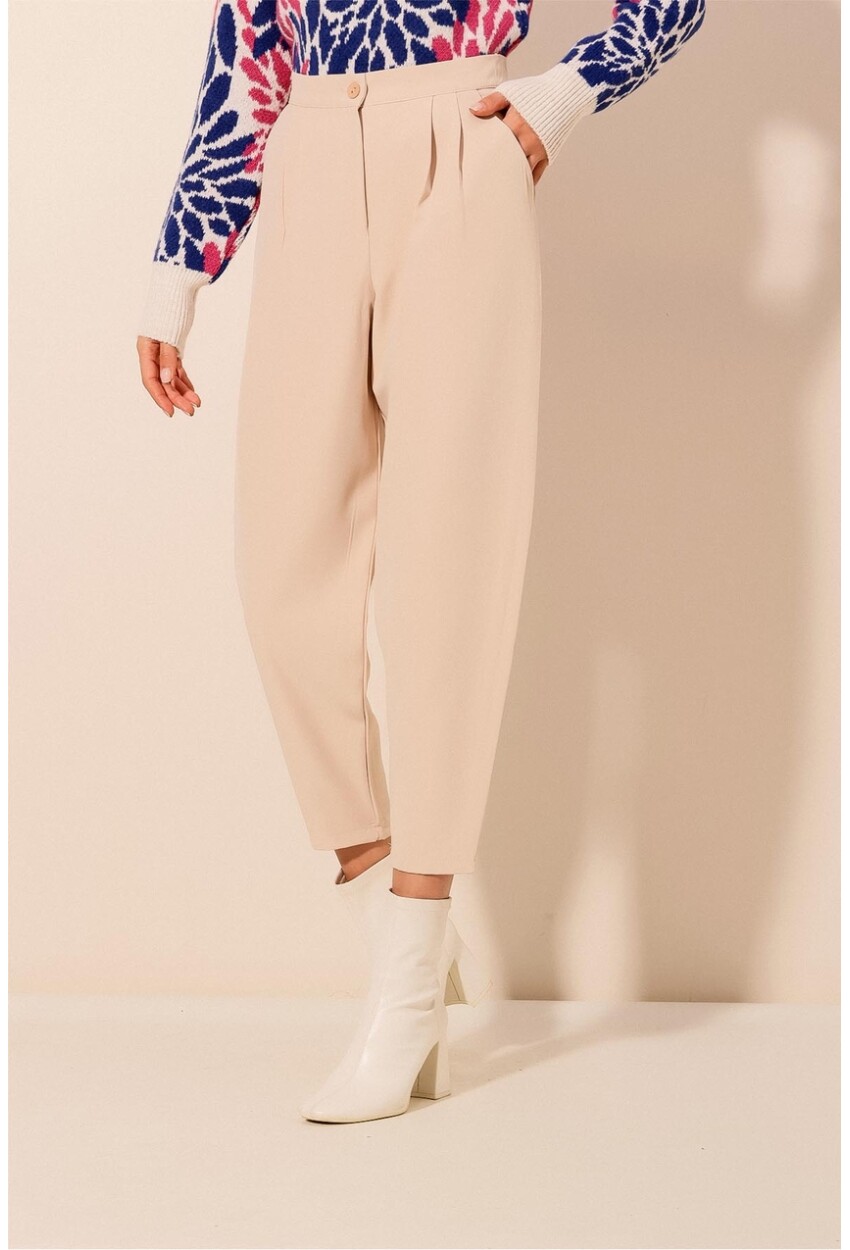 6585 Fabric Carrot Pants