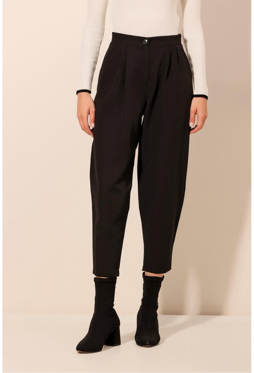 6585 Fabric Carrot Pants