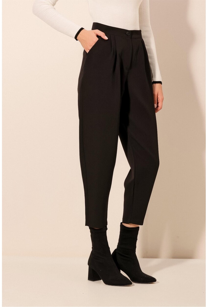 6585 Fabric Carrot Pants