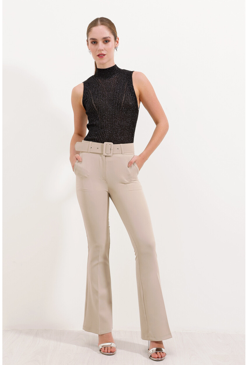 6649 Flared Belted Pants