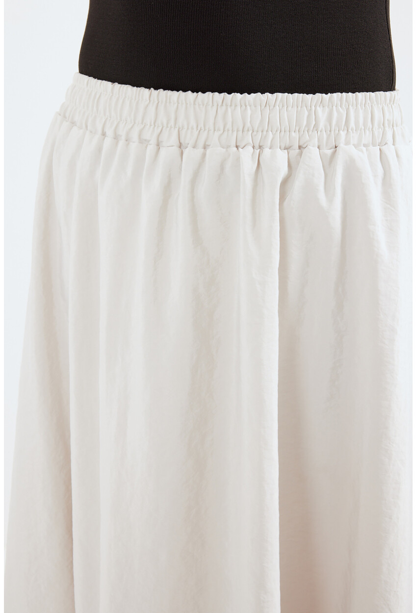 8021 Long Balloon Skirt