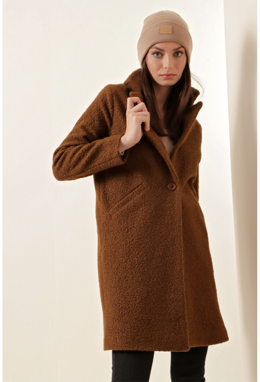 9082 Oversized Wool Coat