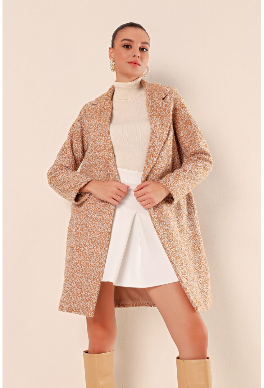 9082 Oversized Wool Coat