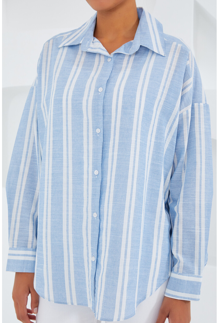 20251 Womens Striped Oversized Shirt