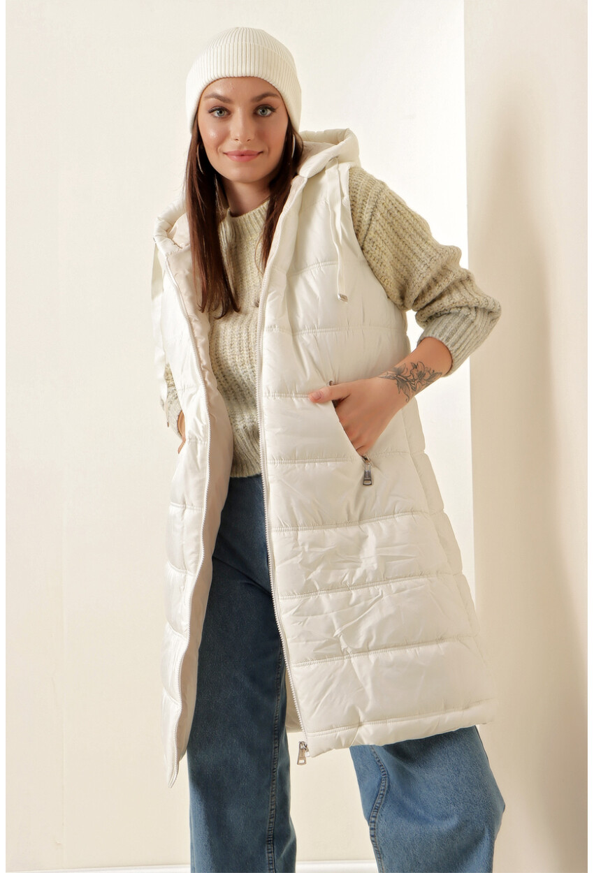 5140 Long Quilted Puffer Vest