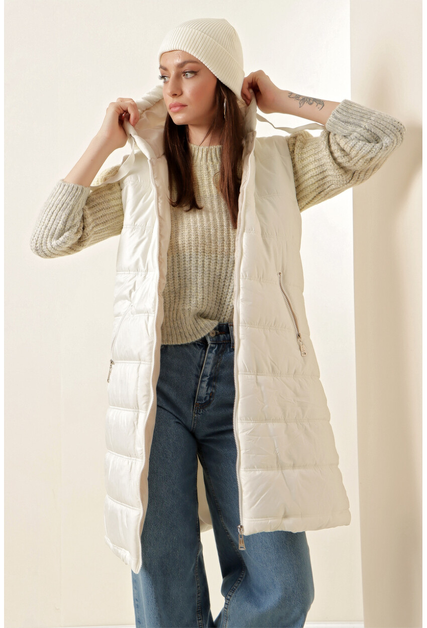 5140 Long Quilted Puffer Vest