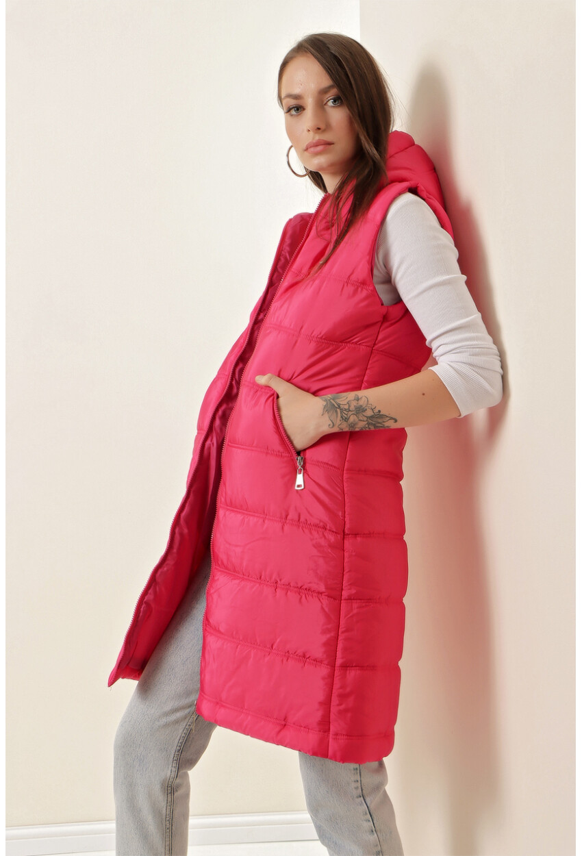 5140 Long Quilted Puffer Vest