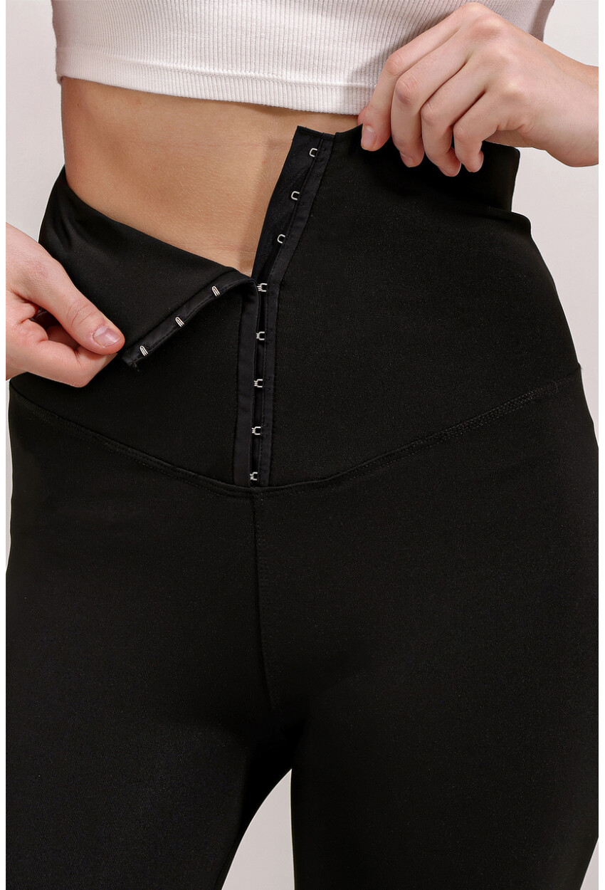 6024 High-Waist Clasp Leggings