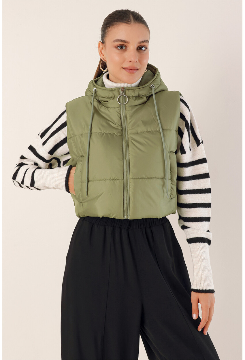 6789 Crop Puffer Vest