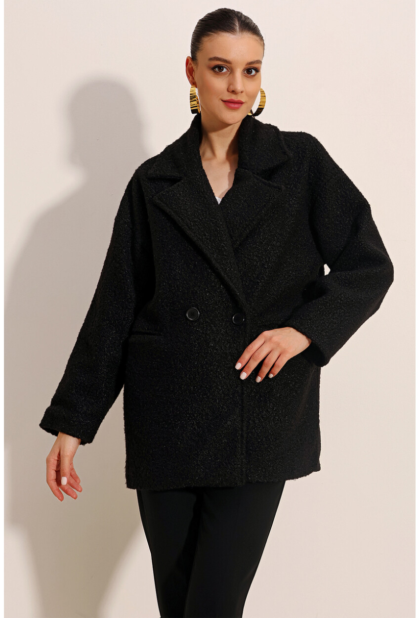 9126 Oversized Wide Fit Boucle Coat