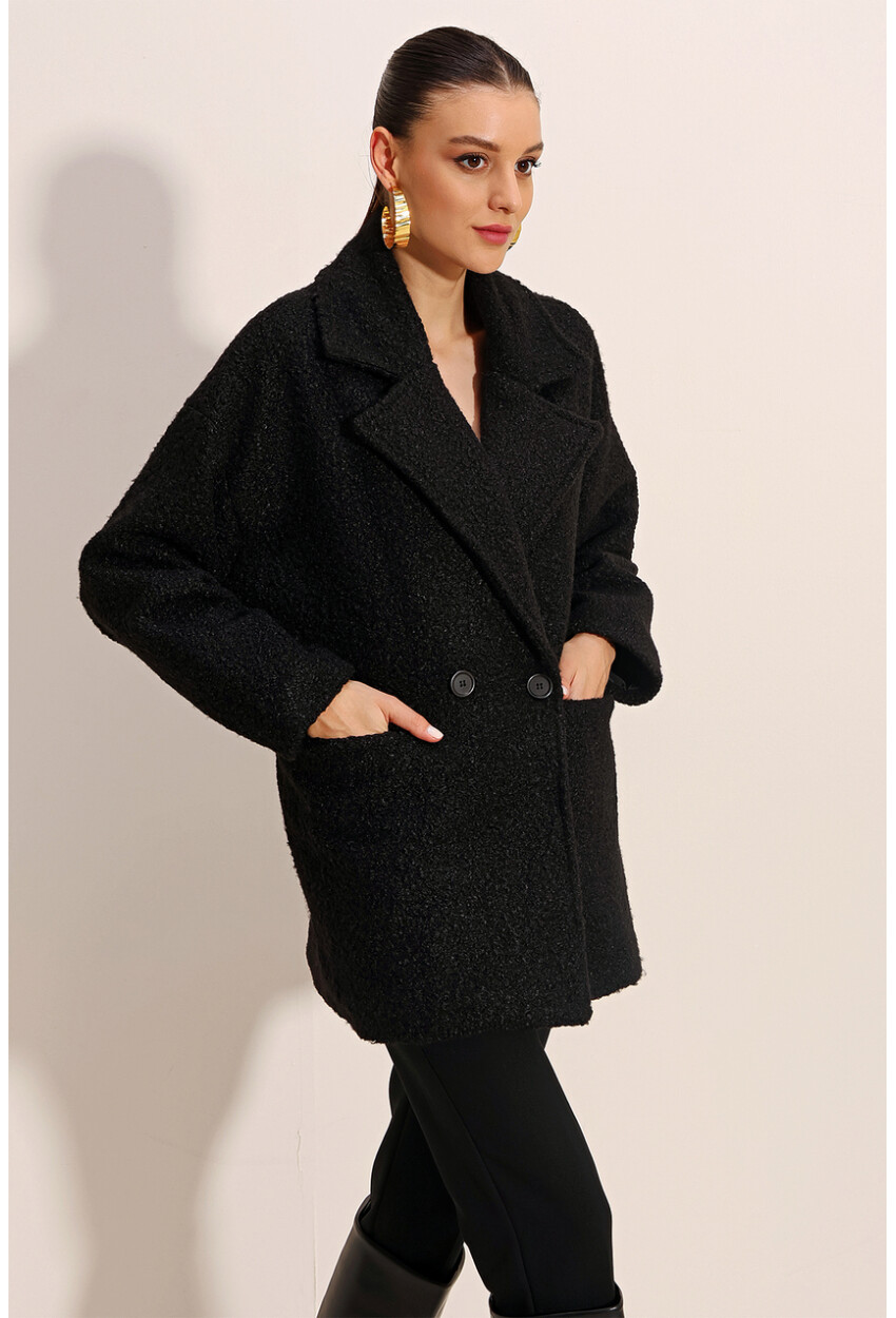 9126 Oversized Wide Fit Boucle Coat