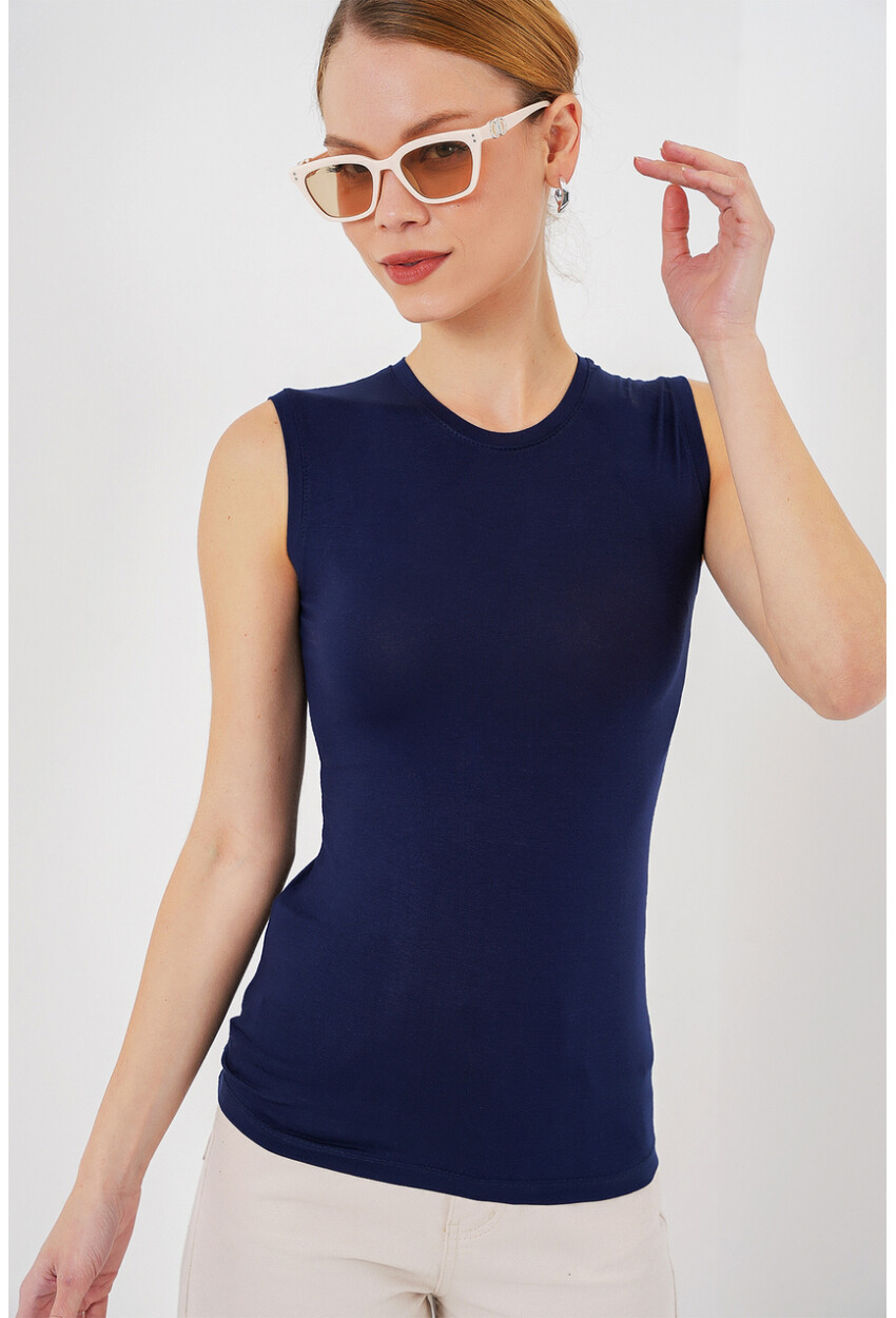 Kadın Kolsuz Body 4347