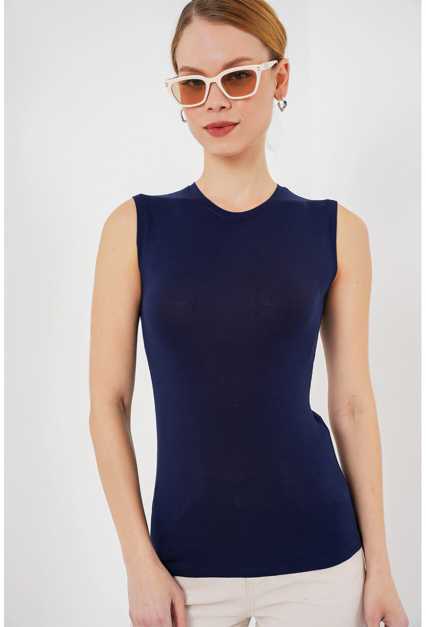 Kadın Kolsuz Body 4347