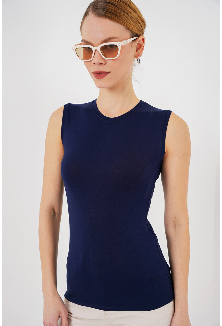 Kadın Kolsuz Body 4347