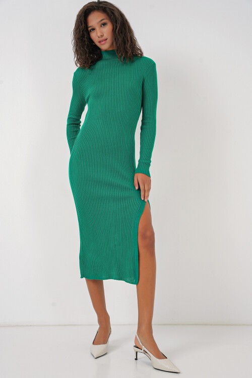 Merterium 15828 Yırtmaçlı Triko Elbise - Yeşil